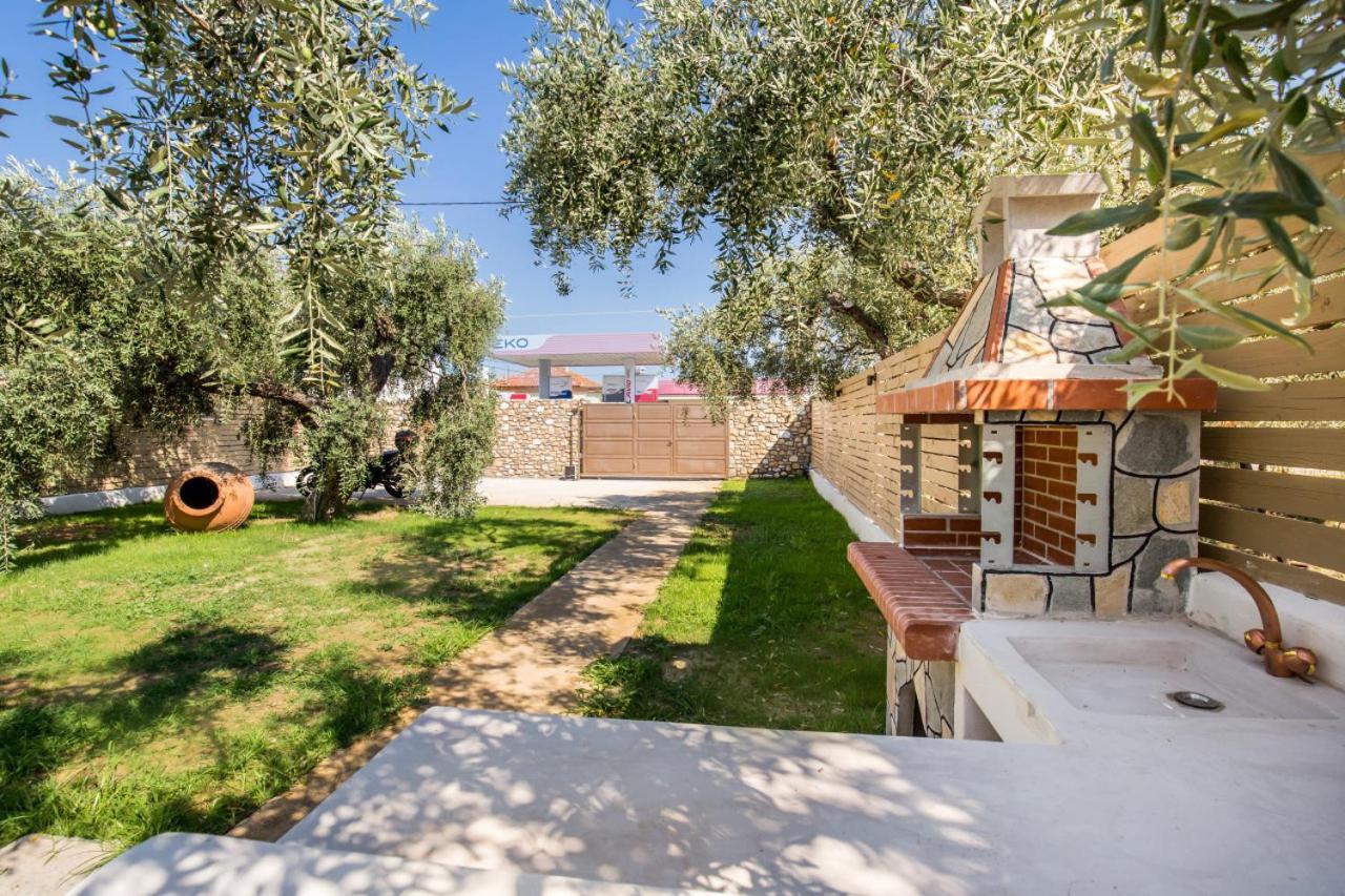 Villa 4 You Iliopetra Szkála Szotírosz Kültér fotó